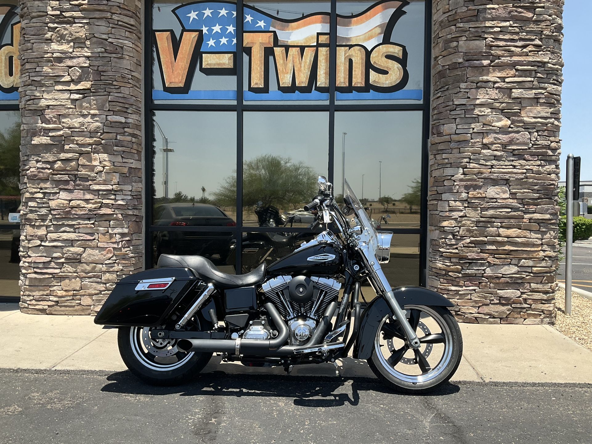 2012 Harley Davidson Dyna switch back