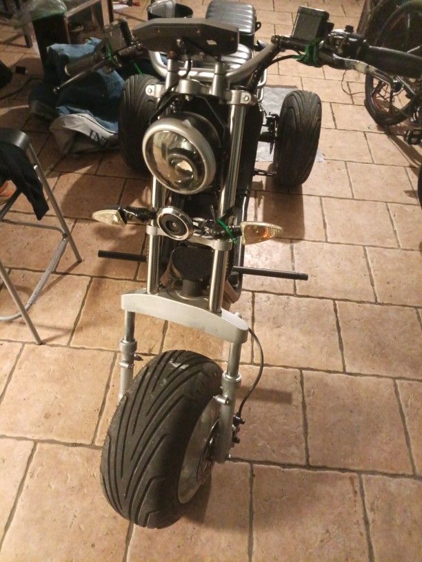 Electric Three Wheel Bike