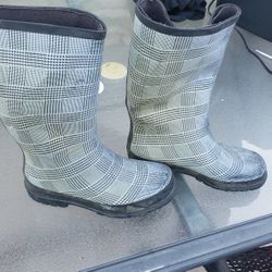 ***WOMEN'S RAIN BOOTS **
