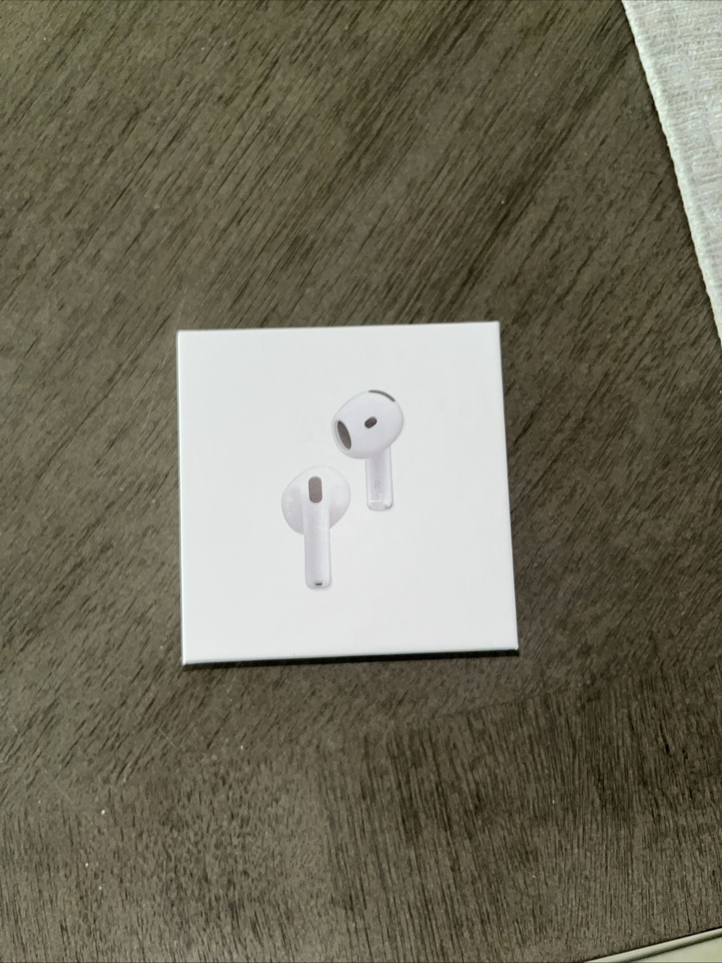 4th generation airpods