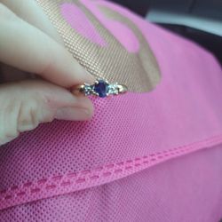 18 Kt Gold Ring With Sapphire Stone 