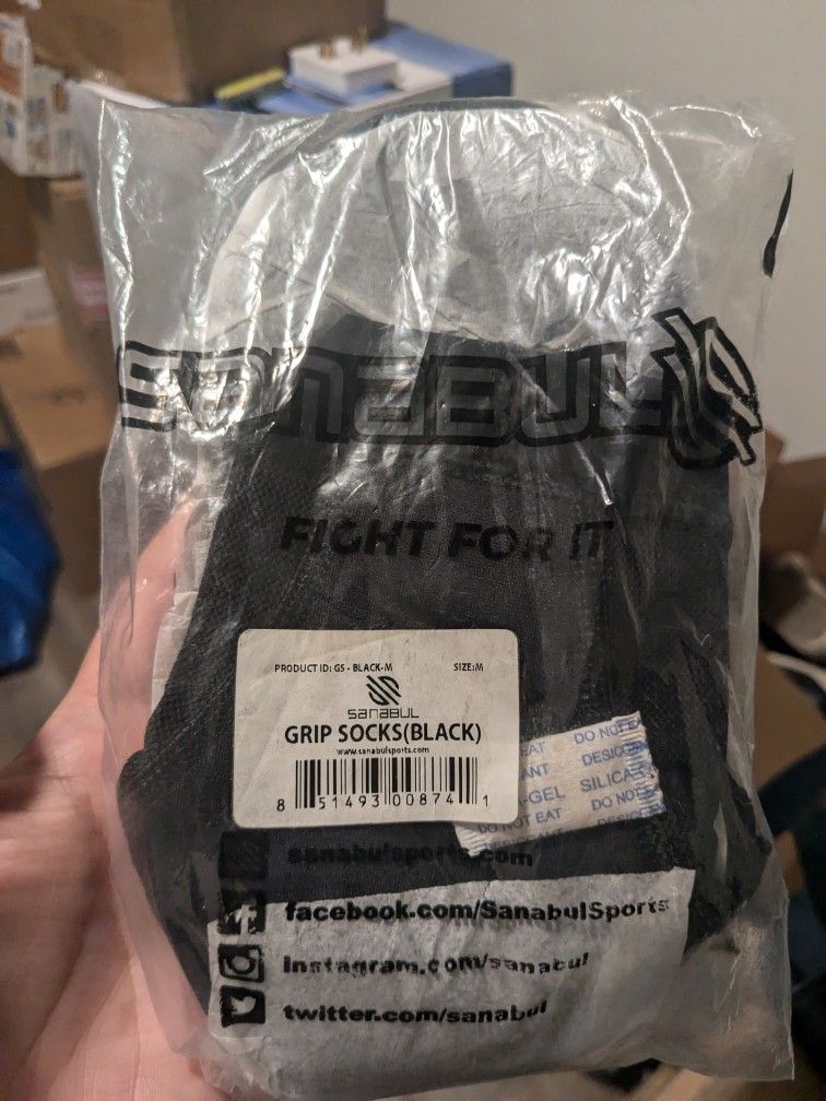 Brand New Sanabul Grappling Socks (Medium)