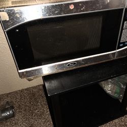 OSTER Microwave And Convection Oven