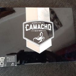 Like New Camacho Wood Cigar Box