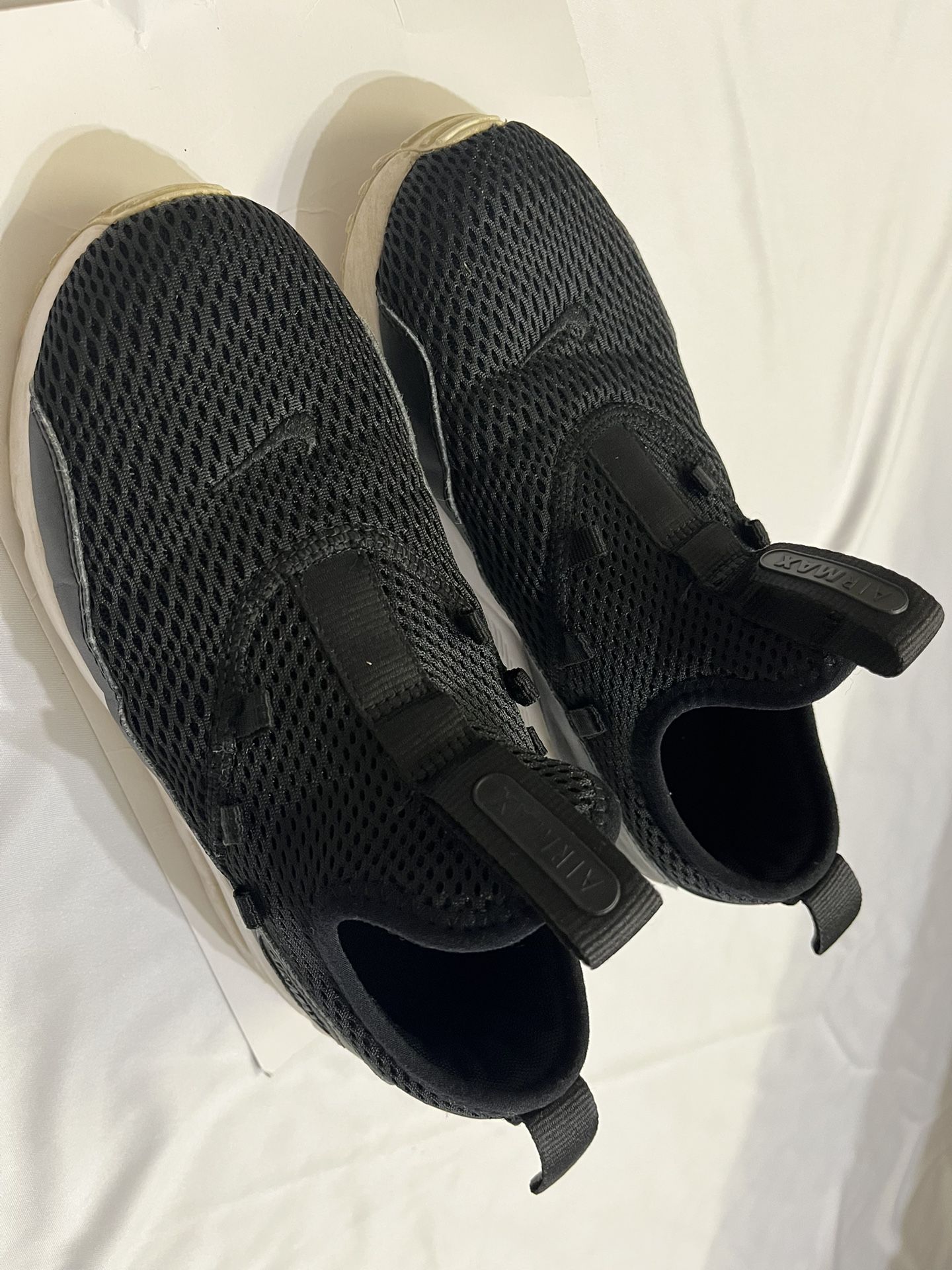 Nike Boy’s Shoes $15- Size 3/Black