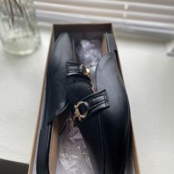 Black Flat Shoes 
