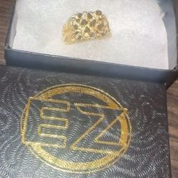 10K GOLD NUGGET SIZE 7.5|| DON’T KNOW WEIGHT||