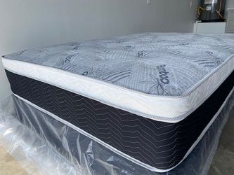 Full Euro Bamboo Pillow Top Mattress!!