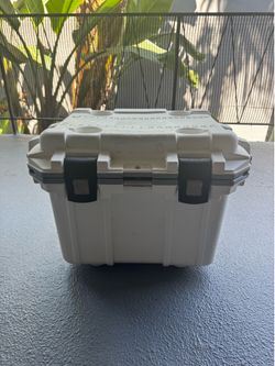 Pelican cooler 30qt/28L