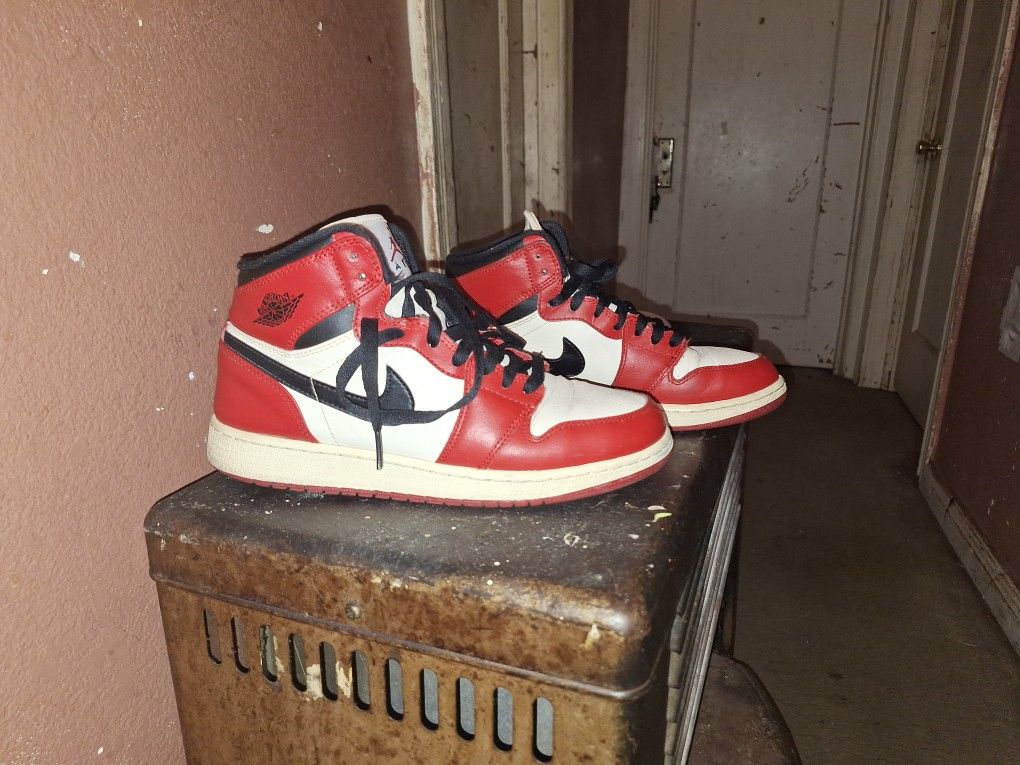 Original Michael Jordan, one It's worth money. Fell a go 450$ hundred and fifty dollars first one car