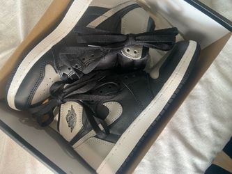 Nike Jordan 1 shadow size 4y