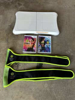 WII GAME SYSTEM ZUMBA BUNDLE W 2 GAMES - PLATFORM & 2 FITNESS BELTS ⭐️⭐️