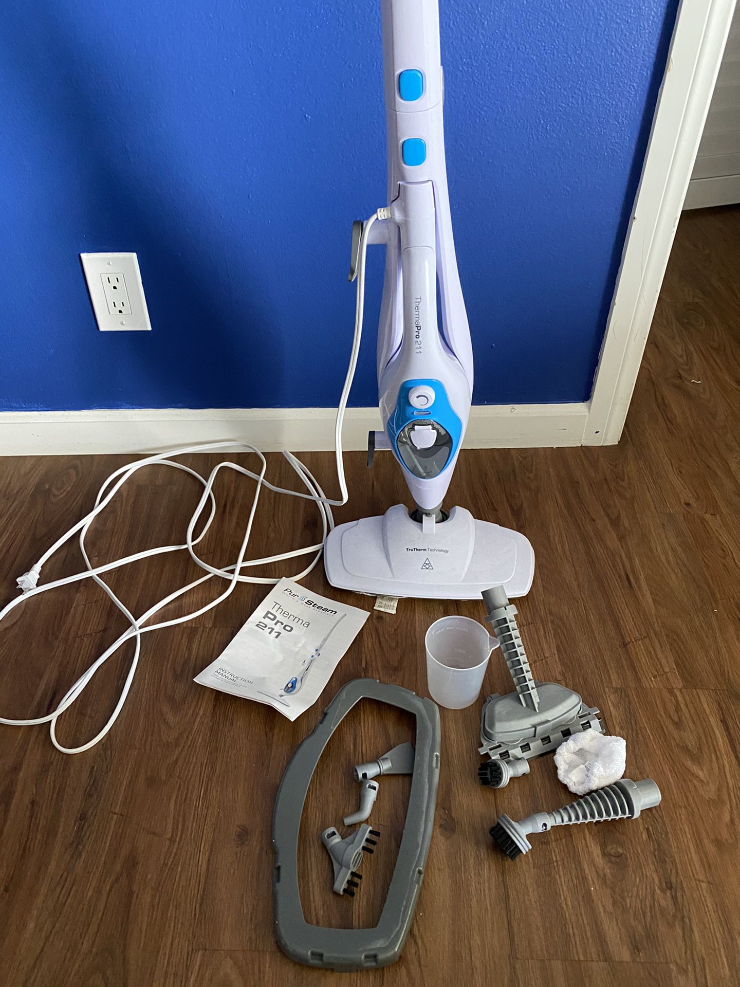 Floor steamer with attachments
