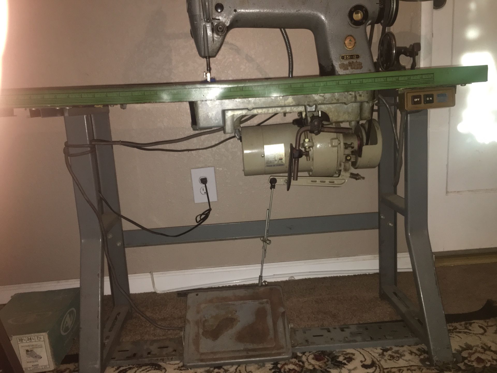 Singer 25112 Industrial Sewing Machine for Sale in Fresno, CA OfferUp
