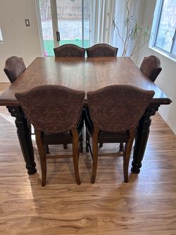 Bar height kitchen table and chairs