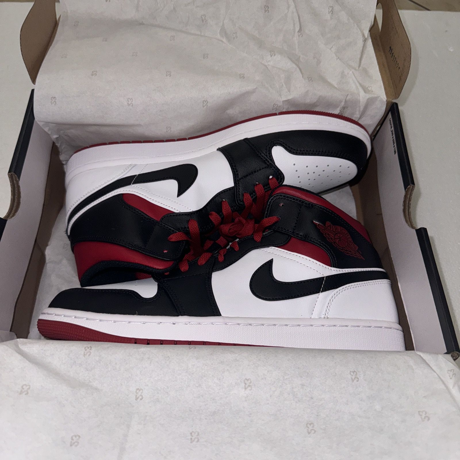 Nike Air Jordan 1 Mid Shoes White Gym Red Black DQ8426-106 Men's Sizes 10.5