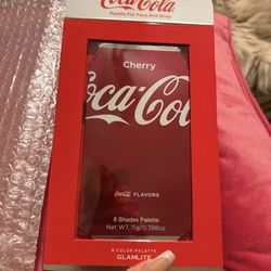 Glamlite CocaCola Eyeshadow palate