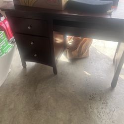 $20 Small desk