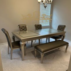 Dining Room Set 