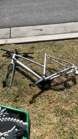 FREE TREK FX 2 Frame