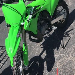 2025 KX85