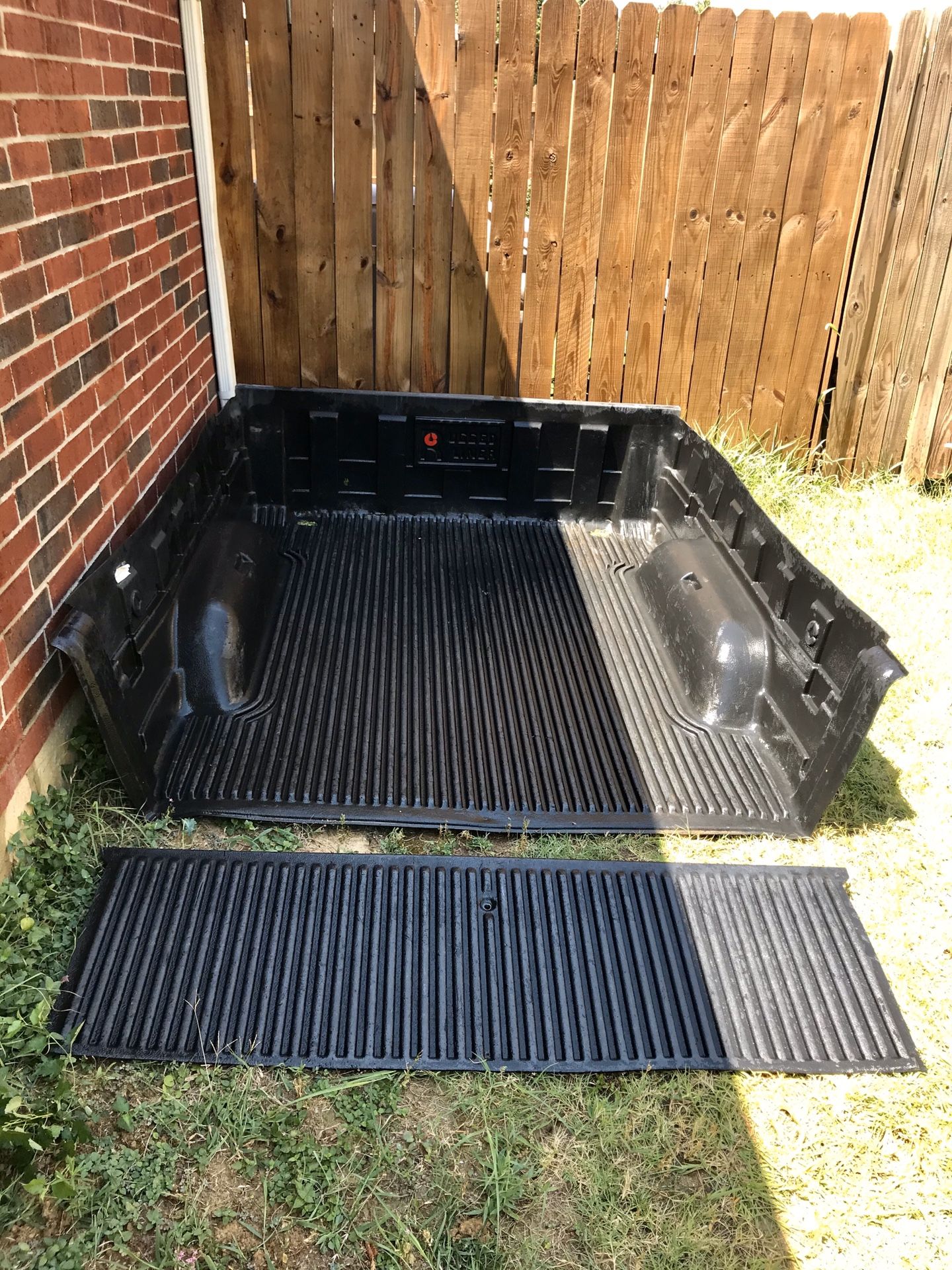 Ram 1500/2500 6’ Bed Liner.