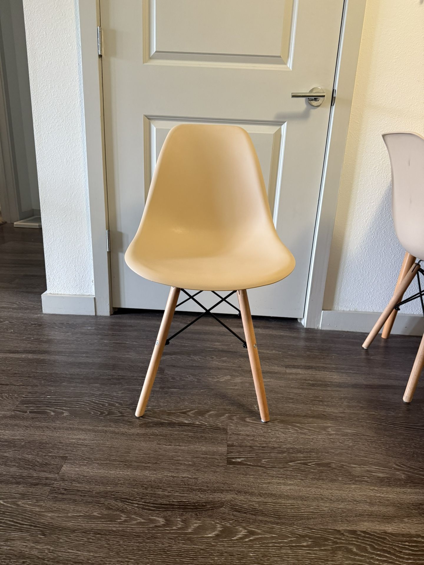 4 Tan Dining Chairs