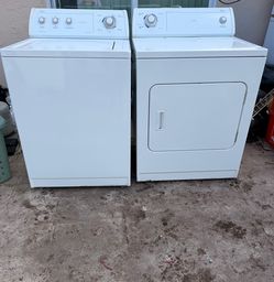 Set Washer and dryer whirlpool