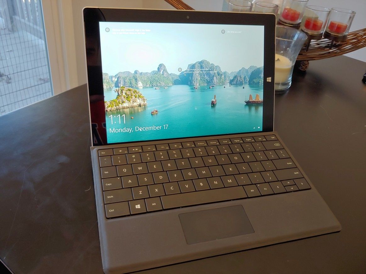 LIKE NEW Microsoft Surface 3 w/ Keyboard