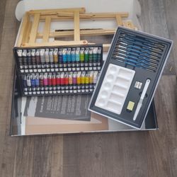 Acrylic Paint Set With Easel!