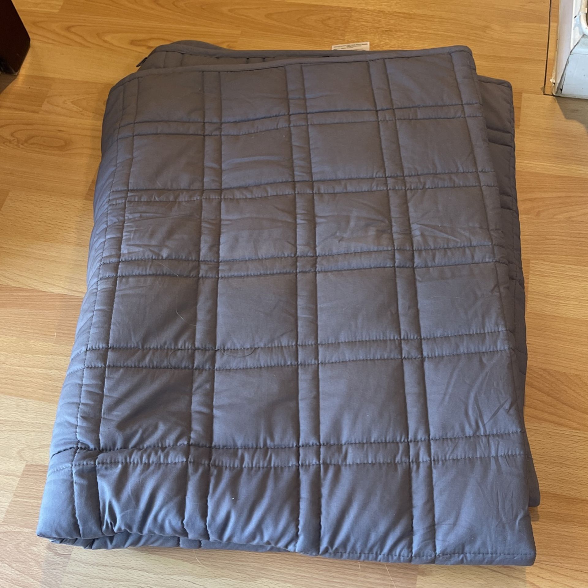 Weight therapy blanket. No lead glass beads blanket.