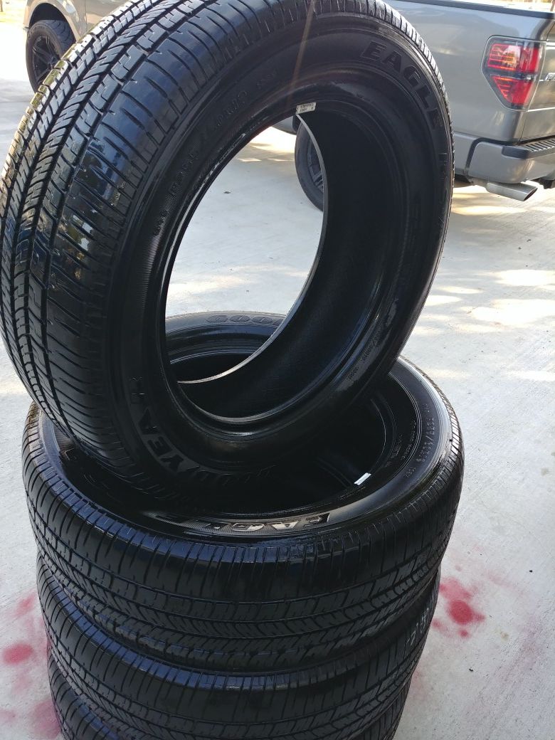 4 USED MICHELIN TIRES 255/60/19 FREE MOUNTED & BALANCED