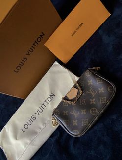 Louis Vuitton Multi Pochette Accessories 