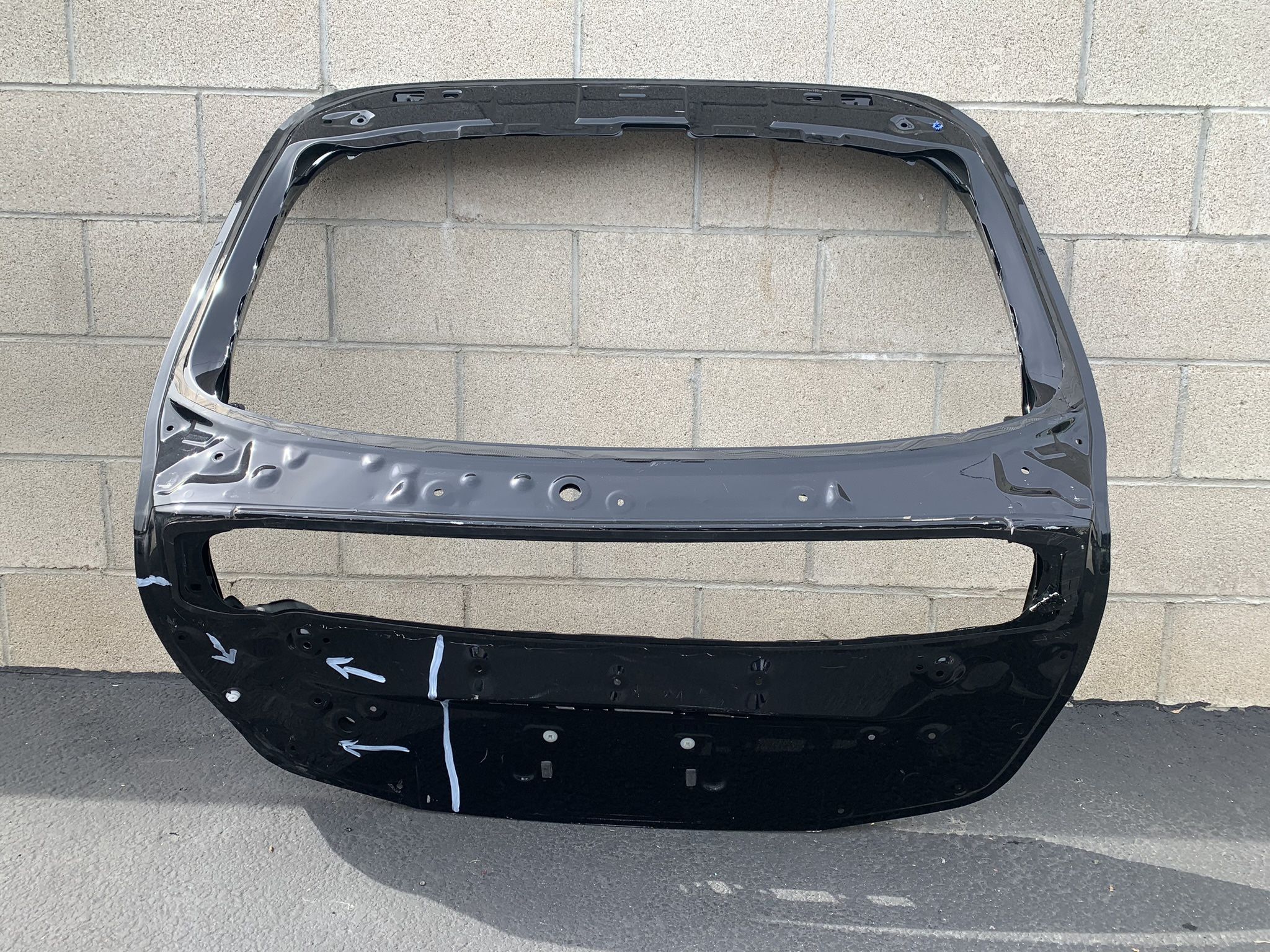 2016-2020 Toyota Prius Tailgate Lift gate Shell Oem