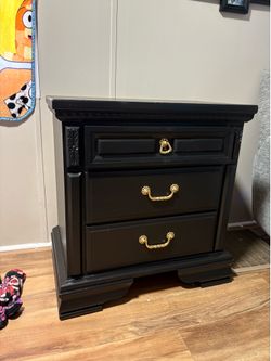 Black and gold night stand