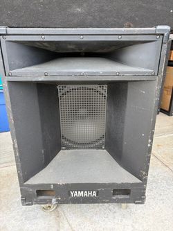 Yamaha speakers