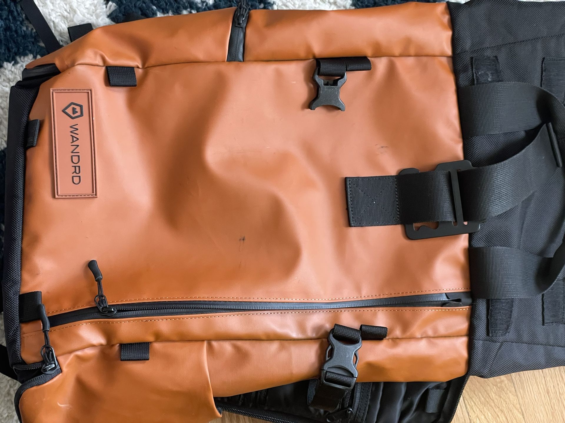 Wandrd PRVKE 21 Roll top Backpack Sedona Orange Like New