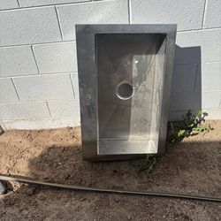 Kitchen/Laundry Sink