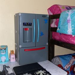 Little Tikes Play Fridge 