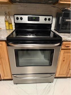 Electric stove Frigidaire