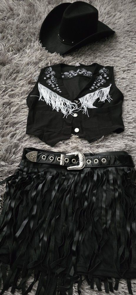 Cowgirl Halloween Costume 