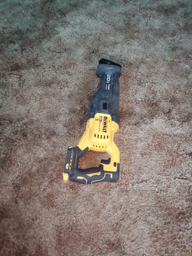 DeWalt Flexvolt Sawzall