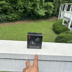 Beats Studio Buds Black