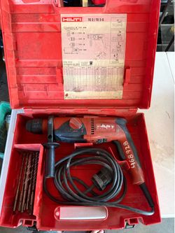 Hilti TE-2 120V Hammer-Drill w/ Drill Bits