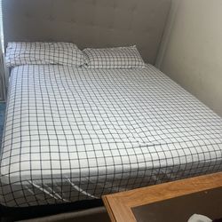 King Size Bed With Box Spring  And Mattress  