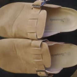 Meixiemeile brand tan suede clogs