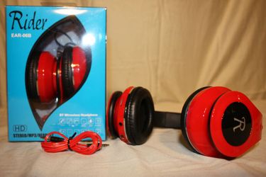 Bluetooth wireless headset ,earphones hear music and answer calls