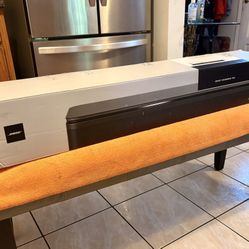 Bose Smart Soundbar 700: Premium Bluetooth Soundbar w/ Alexa Voice Control Built-in, Black