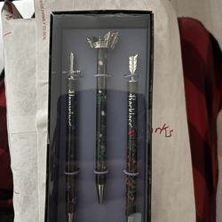 BRAND NEW SEALED Lauren Roberts: Powerless Trilogy Pen Set