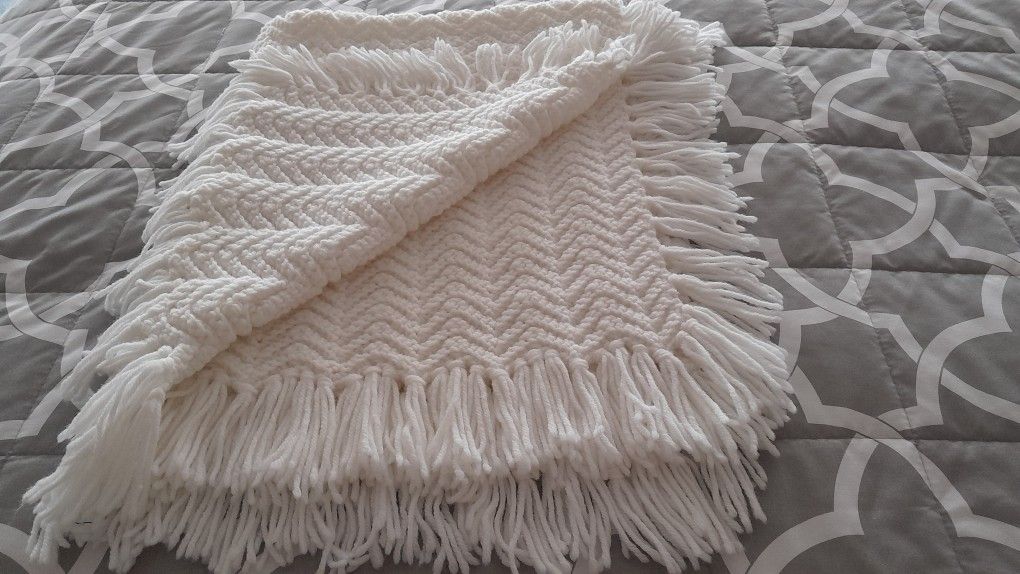 Soft, Warm White Knit Baby Blanket